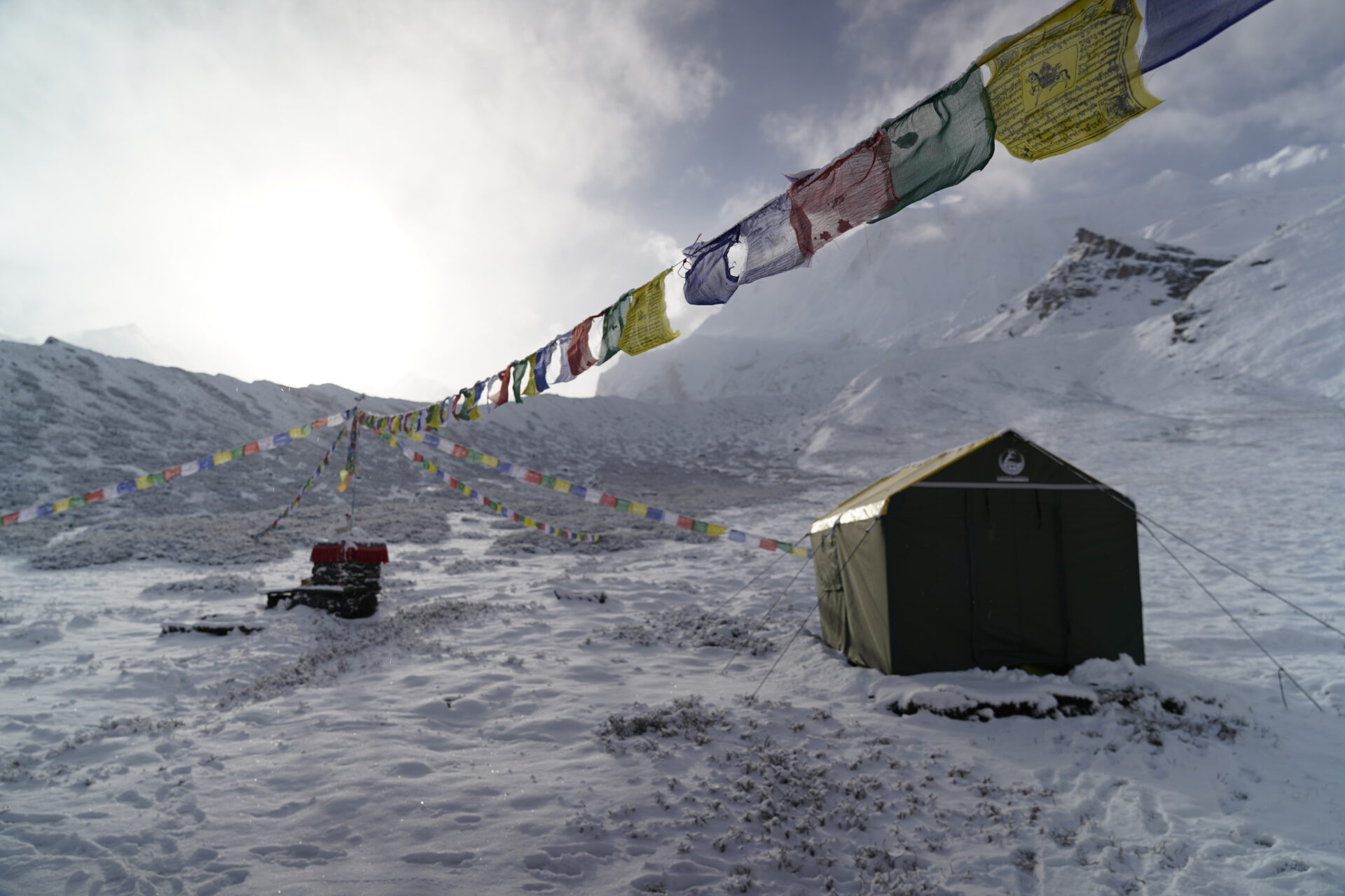 Himlung_Basecamp_Schnee
